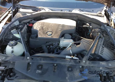 2016 BMW 528I xDrive из США, поврежденный, VIN WBA5A7C52GG152010